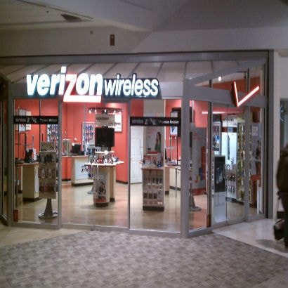 Dimensional Signs and Channel Letters